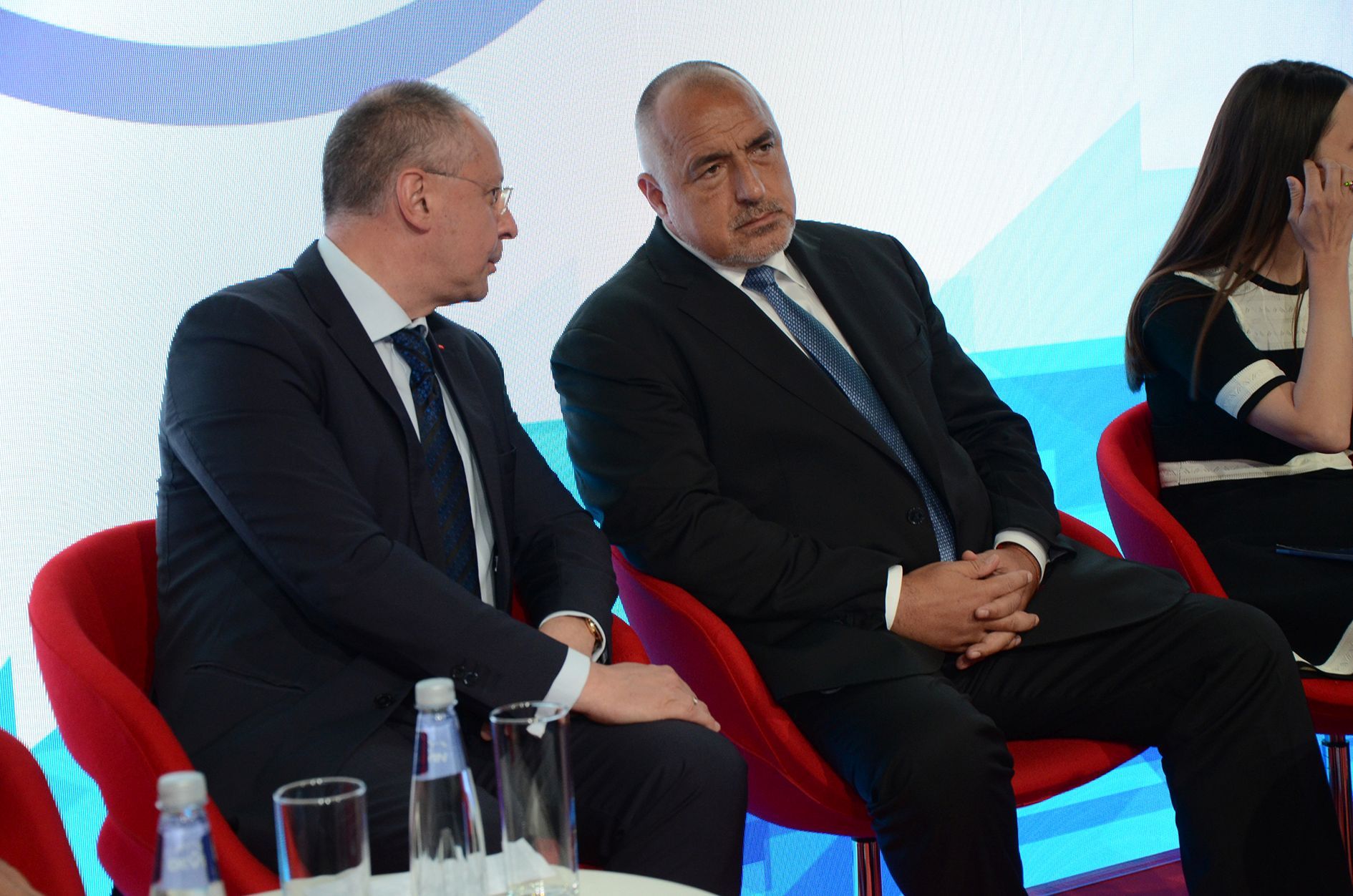 Лидерът на ПЕС Сергей Станишев и премиерът Бойко Борисов на конференцията "Европа отново на път - икономическата логика срещу митовете"