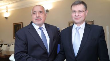 Борисов отчете пред Домбровскис готовността за еврозоната