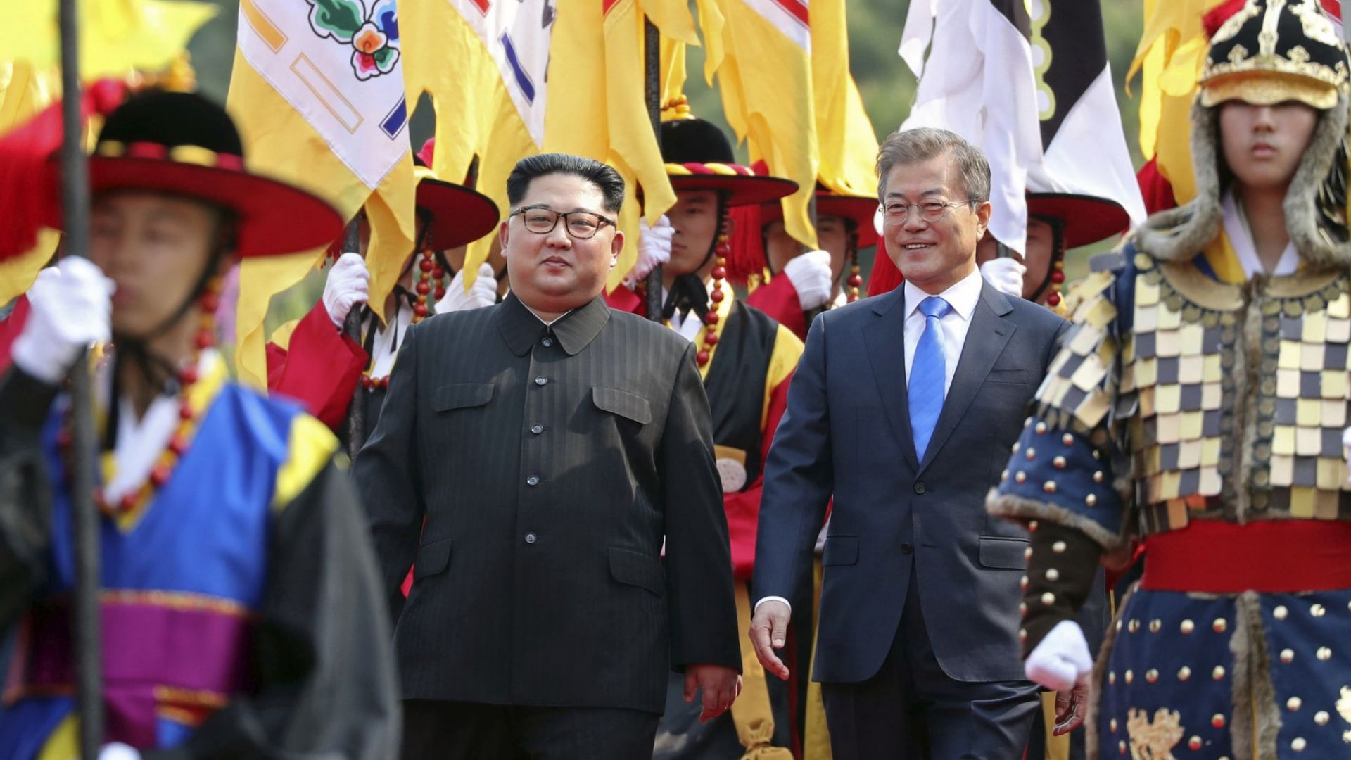 Ким влезе в Южна Корея, а Мун - в Северна
