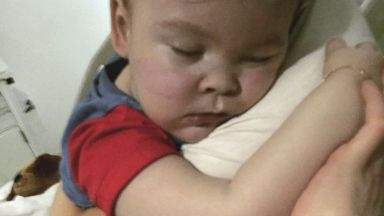 Родителите са съкрушени от смъртта на бебето Алфи