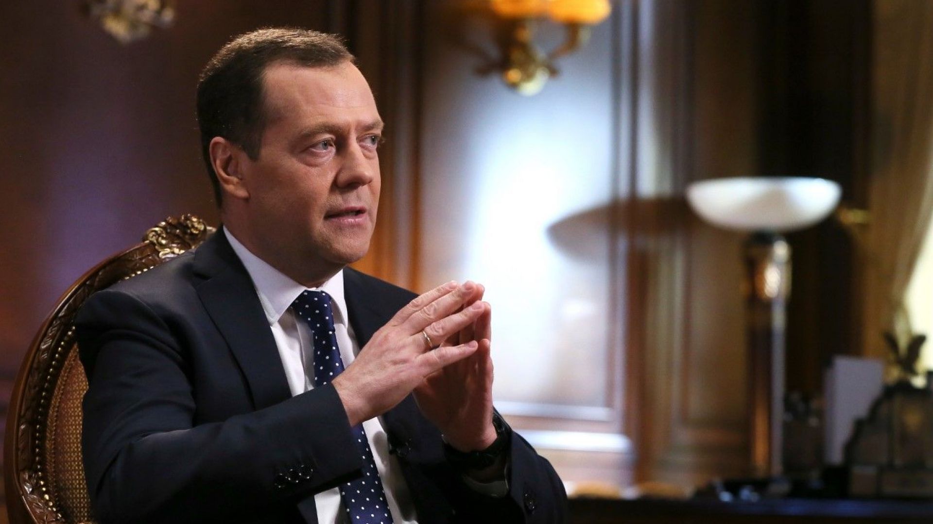 Премиерът на Русия Дмитрий Медведев подписа правителствено постановление, с което