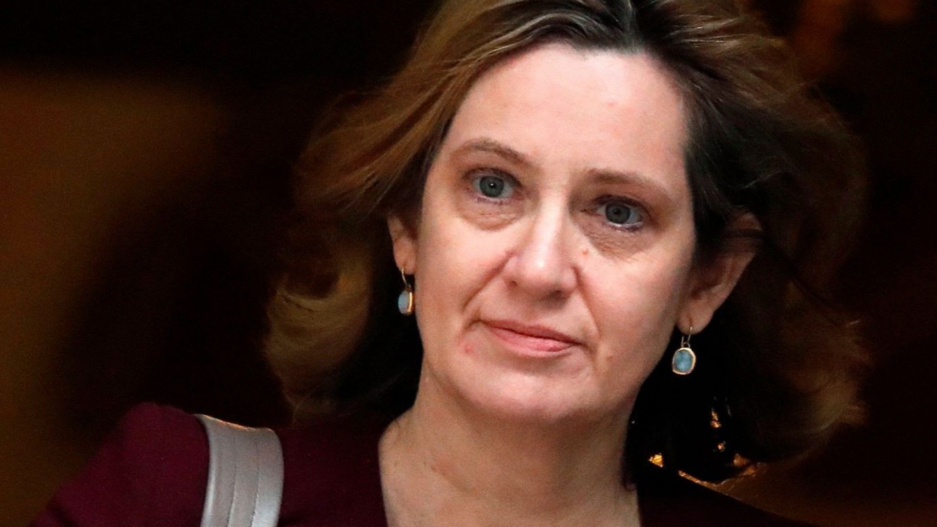 Британският вътрешен министър подаде оставка след скандал за мигранти