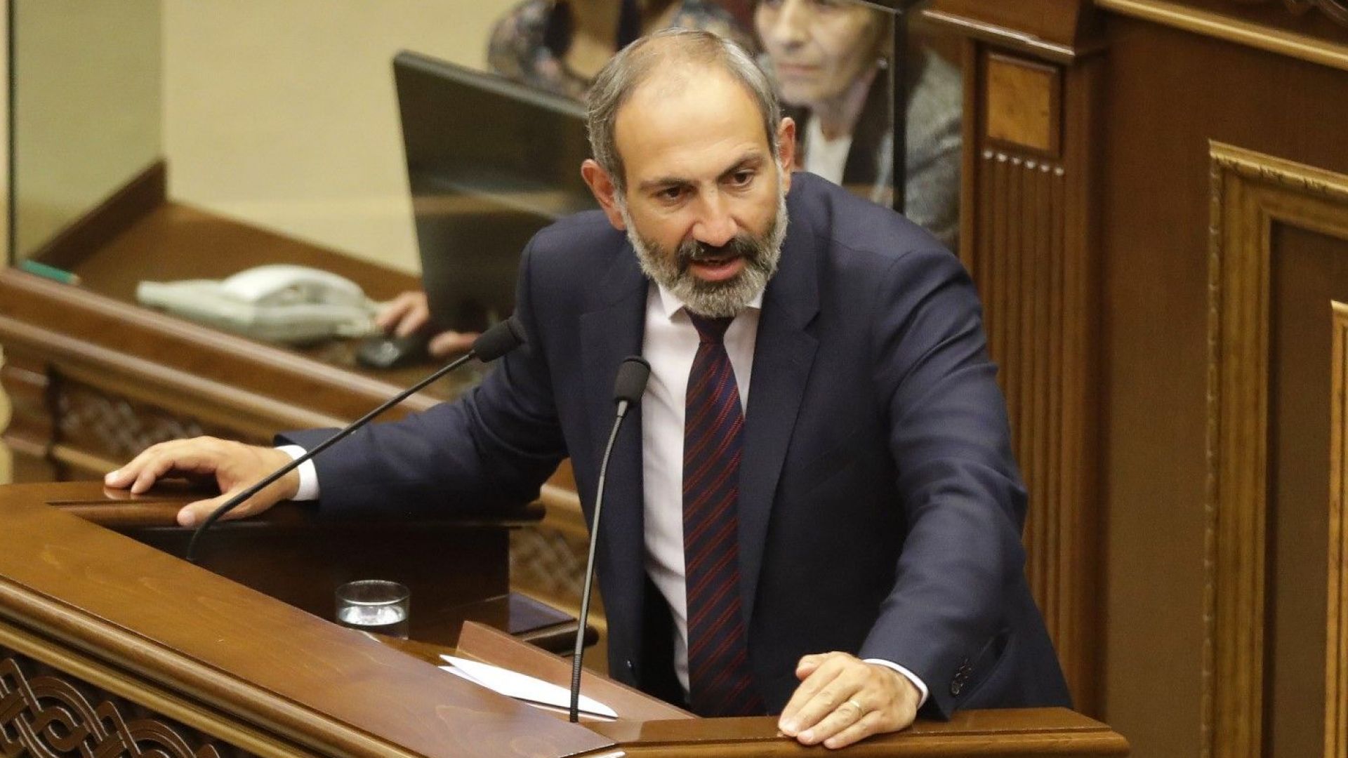 В Армения на 9 декември ще бъдат произведени предсрочни парламентарни