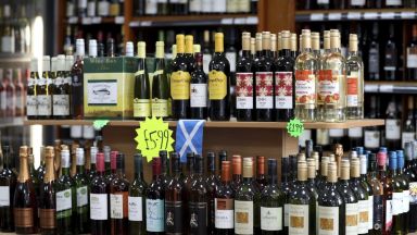 Шотландия първа в света въведе минимална цена на алкохола