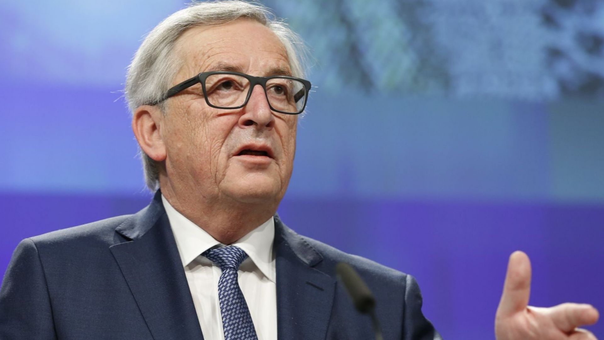 Юнкер призова Белгия да даде гражданство на британските служители на ЕС 