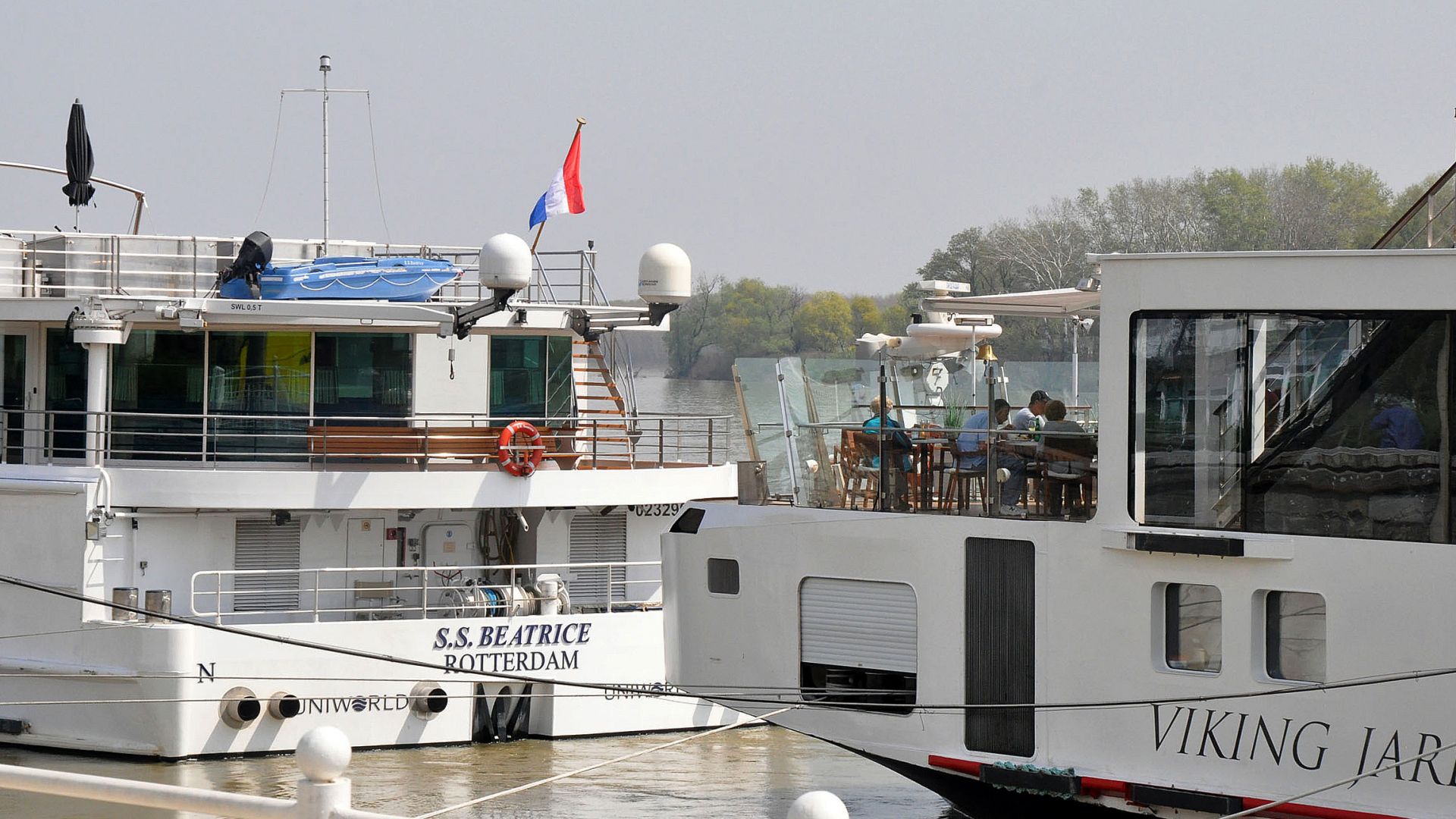 Река Дунав достигна критично ниски нива по цялото си поречие