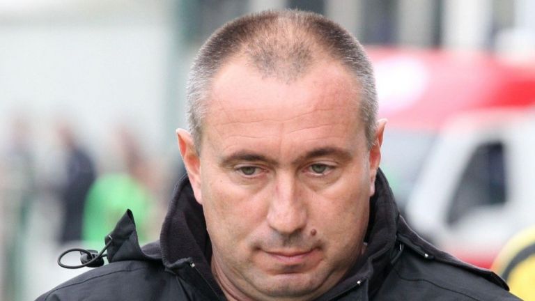 Станимир Стоилов: "Левски" хвърля пари на вятъра