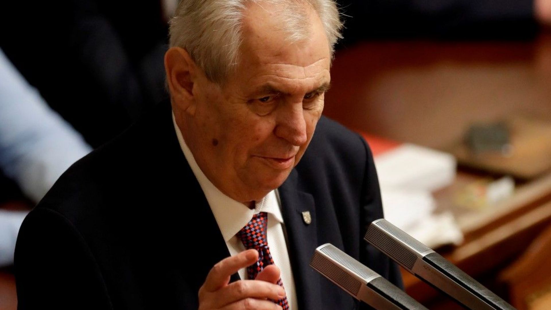 Чешкото контраразузнаване съобщи че е разкрило десетки руски шпиони и