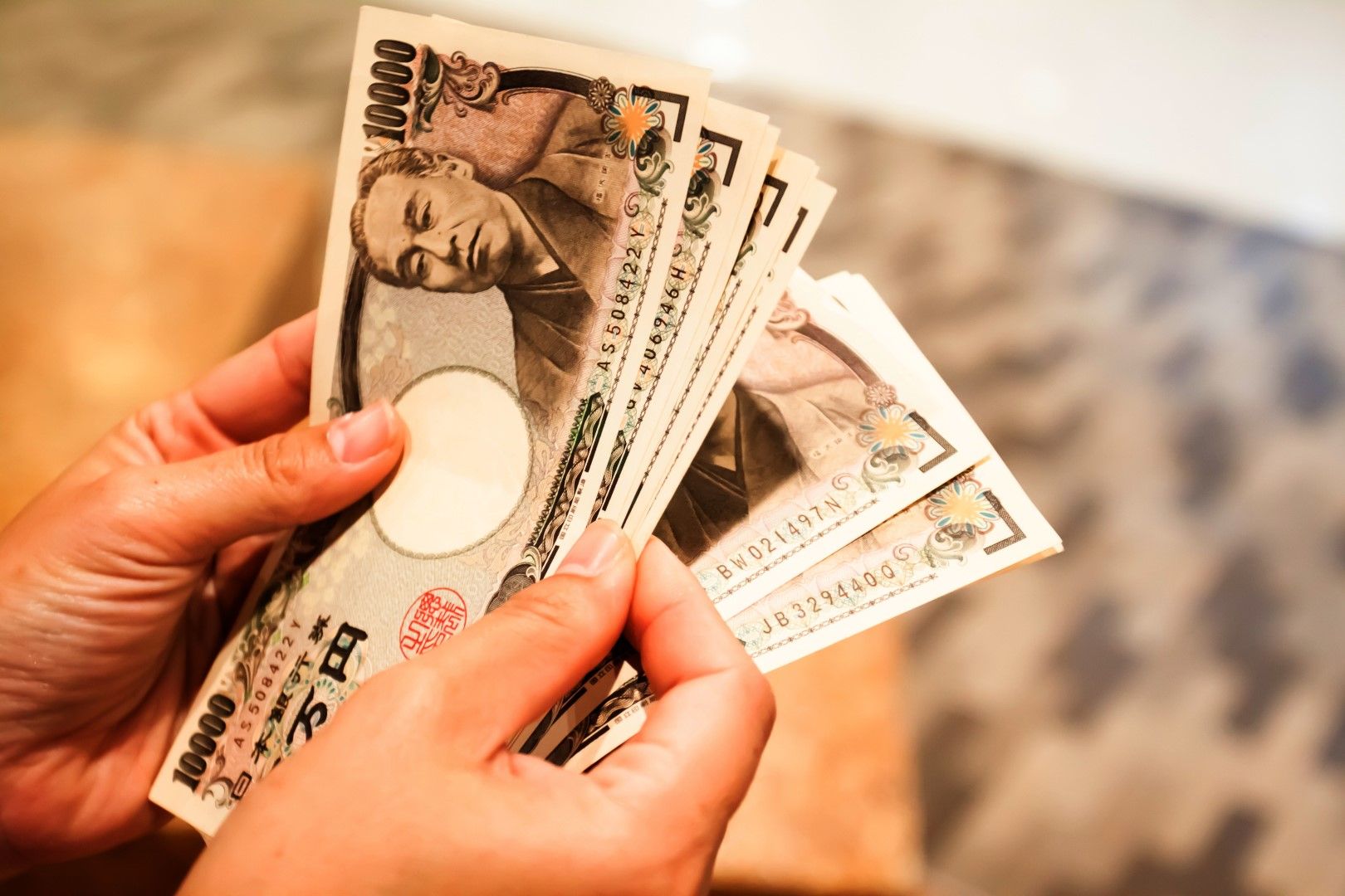 Японската йена се радва на интерес у нас