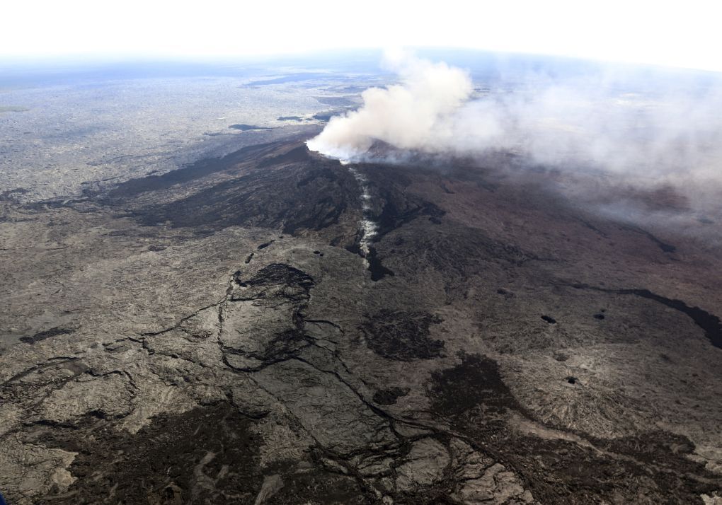 Изригването на вулкана Килауеа принуди стотици жители да се евакуират