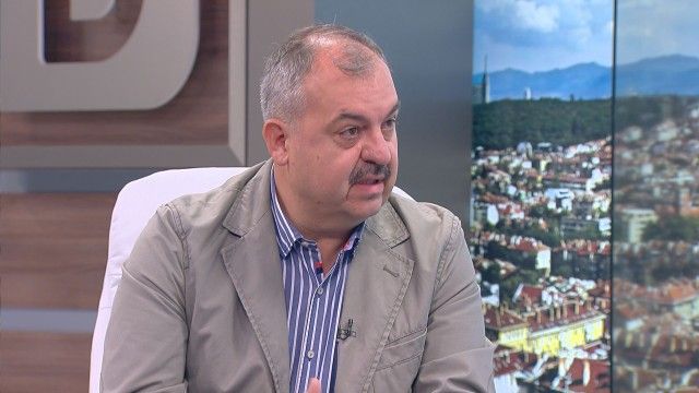 По никакъв начин аз и двамата ми спътници не сме нарушавали нито закона, нито реда или каквото и да било, каза Нешков