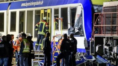 Влакова катастрофа в Германия отне живота на двама