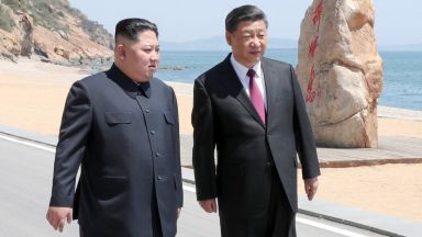  Изненадваща среща сред Ким Чен-ун и Си Цзинпин в Китай 