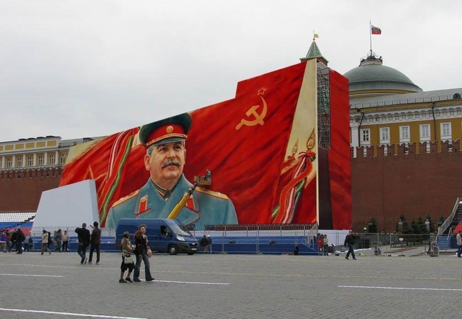 9 мая сталин. Сталин на мавзолее парад Победы. Мавзолей Ленина парад Победы. Москва мавзолей Ленина 9 мая.