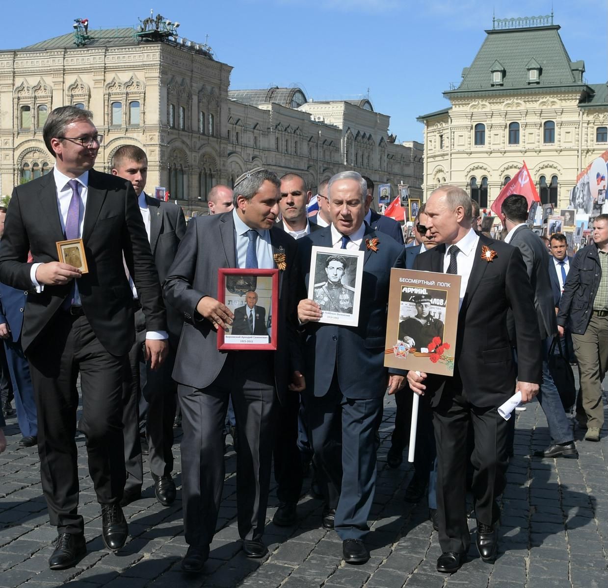 Владимир Путин и Нетаняху на Червения площад