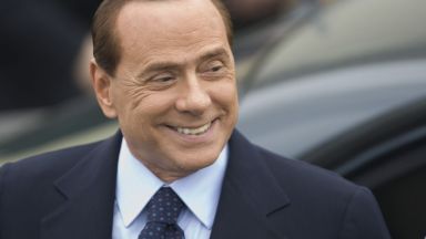 Берлускони одобри коалиция с крайнодесни и антисистемни партии
