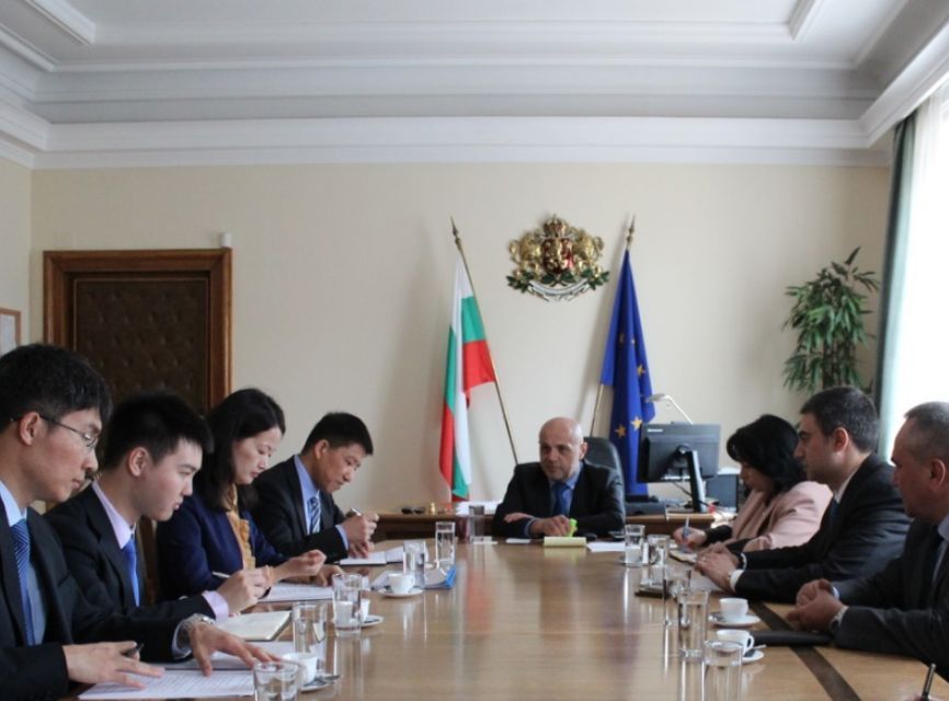 Томислав Дончев и Теменужка Петкова се срещнаха с китайската делегация