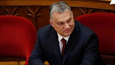 Скандал между Орбан и медиен шеф прекръсти вестник в Унгария