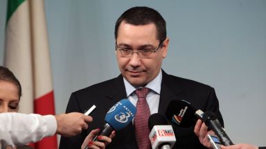 Никой не се учи от тъжния опит на други страни