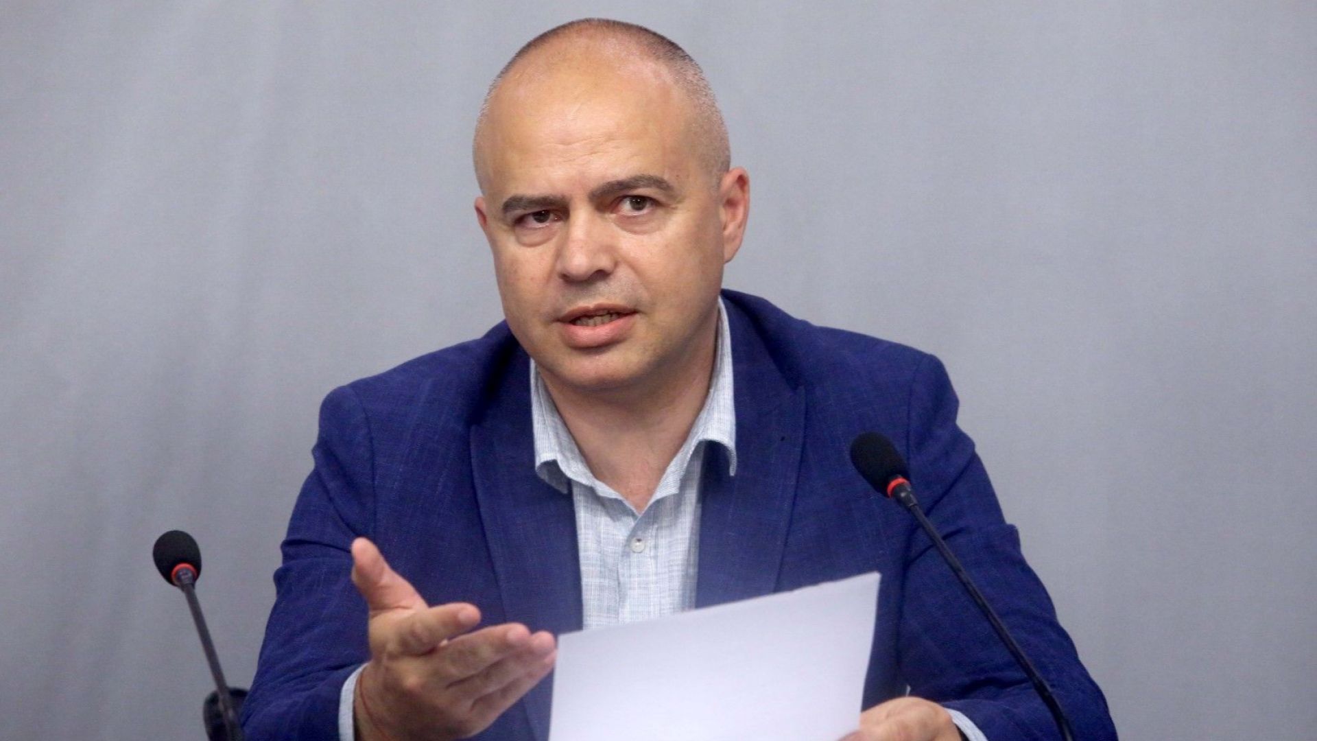 БСП: Българските превозвачи бяха предадени от премиера и министъра на транспорта
