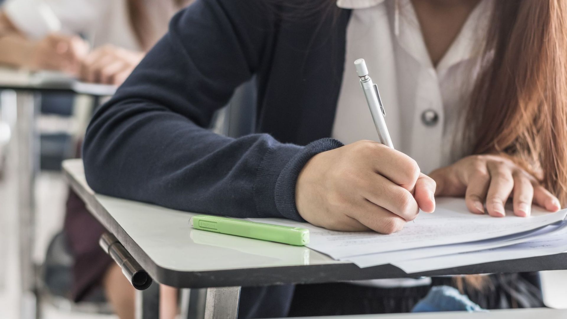 Работодателите ще могат да сключват договор със студенти за осигуряване