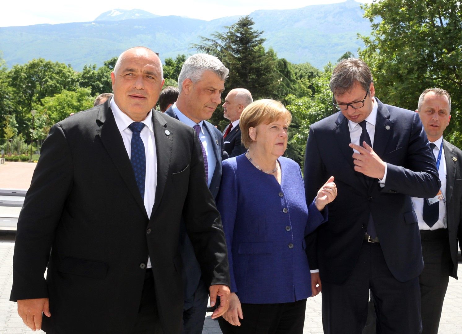 Бойко Борисов, Хашим Тачи, Ангела Меркел и Александър Вучич на срещата в София в средата на месец май