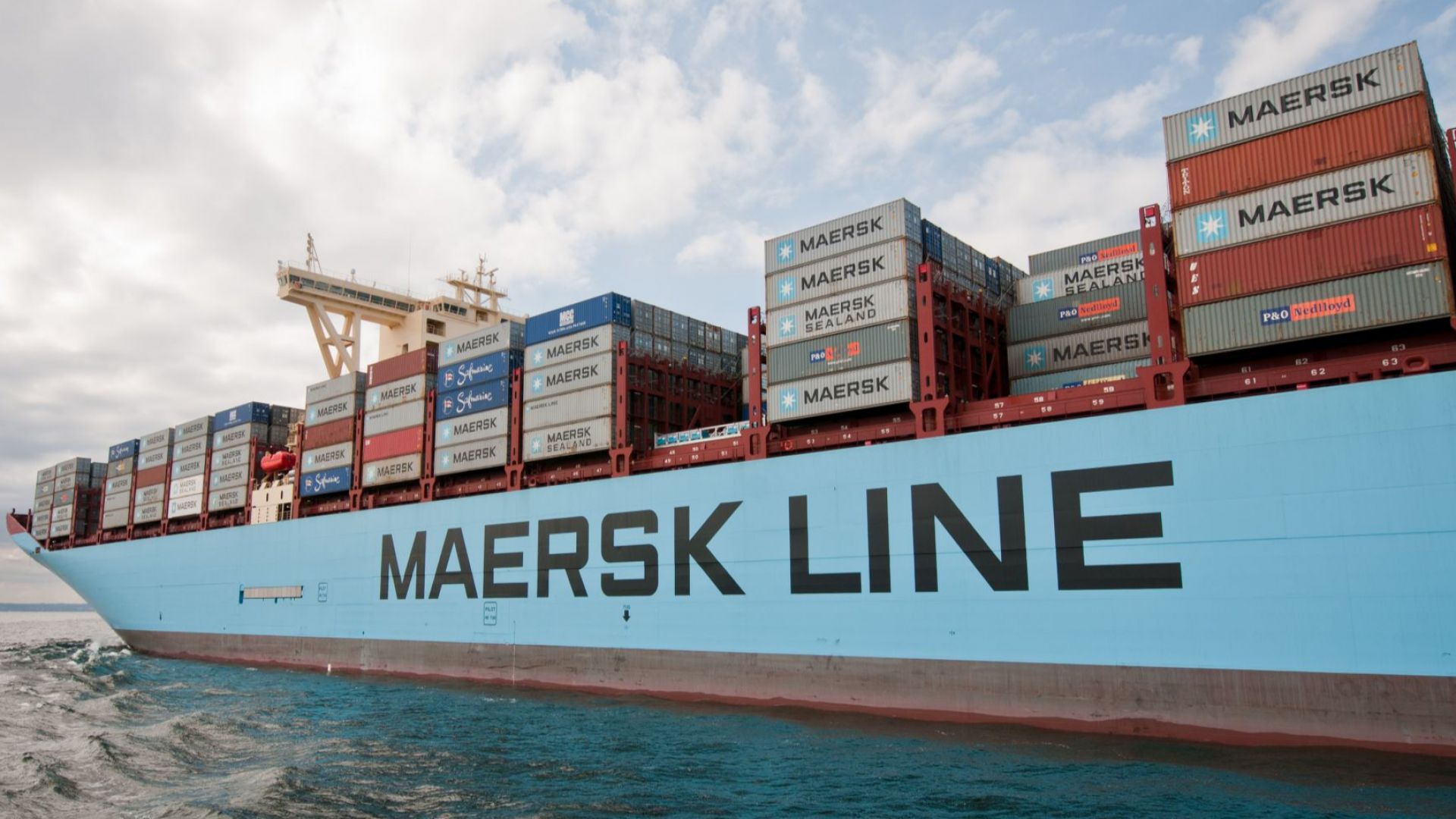Датската Maersk прекратява бизнеса си с Иран заради санкциите