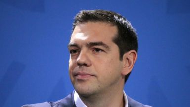 Ципрас: Не сме готови с името и договора със Скопие