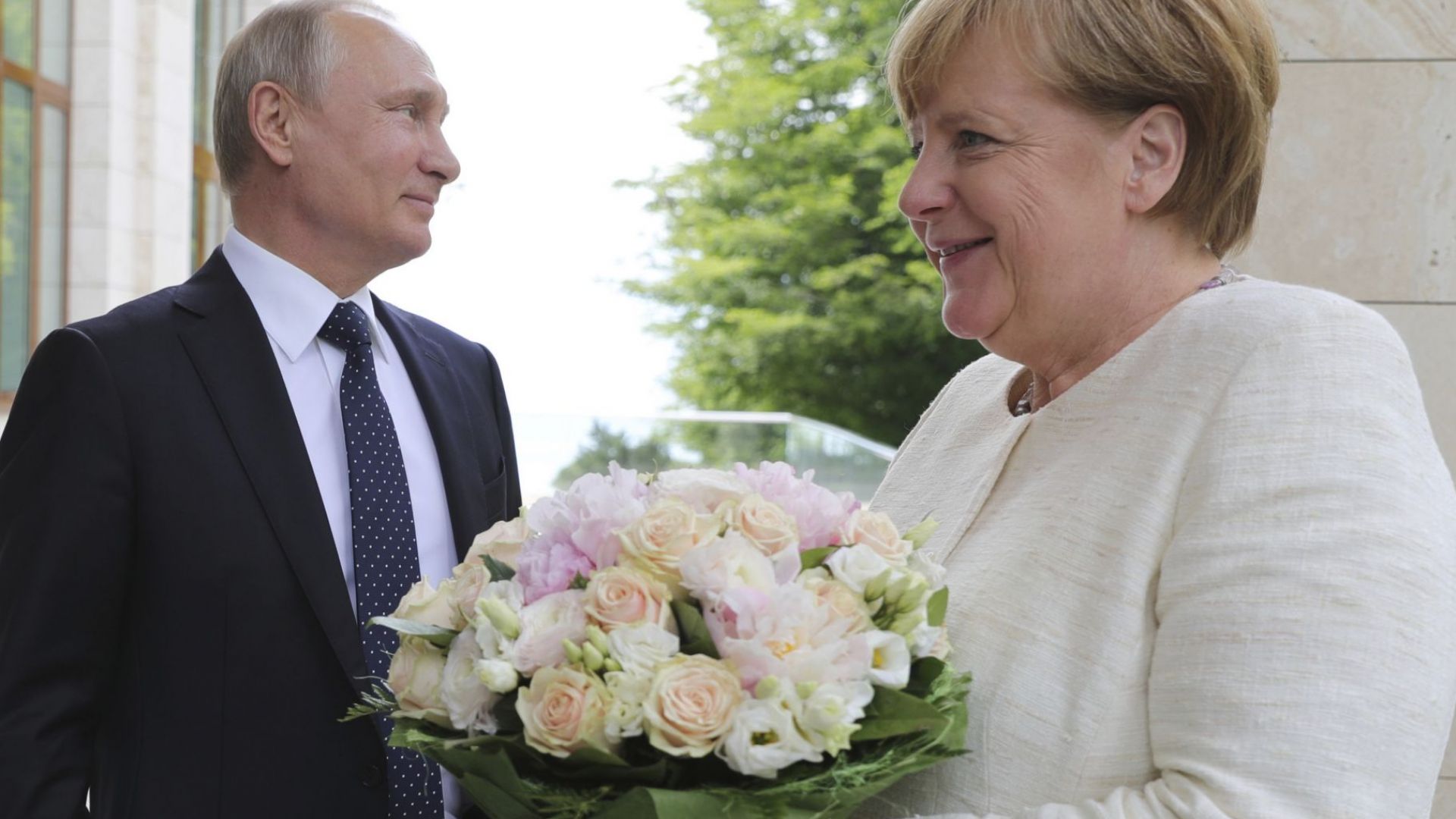 Меркел иска и Северен поток 2 и газ през Украйна