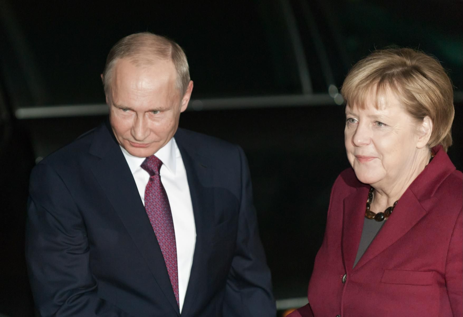 Путин и Меркел разговаряха за "Северен поток-2"