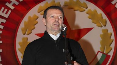 Защо се бави решението за треньор на ЦСКА?