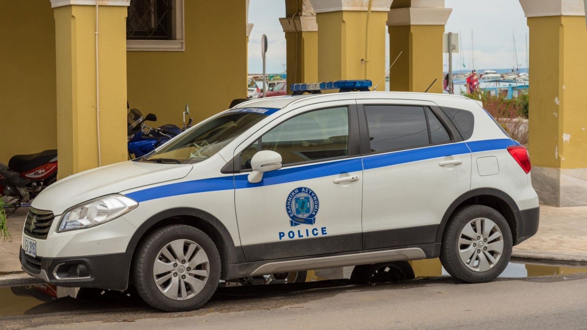 Гръцката полиция арестува двама издирвани българи на граничния пункт "Промахон"