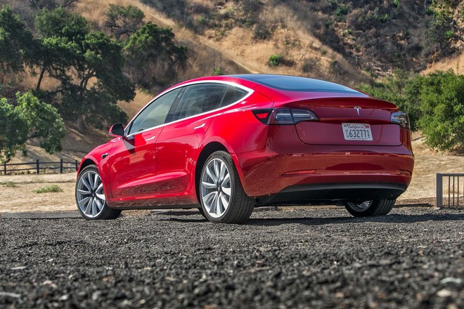 Tesla обяви европейските цени на Model 3