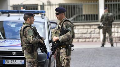 Задържаха българин за тероризъм във Франция, представял се за чеченец