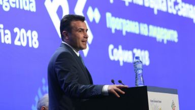 Заев отвърна на Каракачанов: Мое право е да говоря македонски език