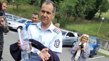 Шефът на КАТ-Благоевград и още четирима полицаи бяха задържани