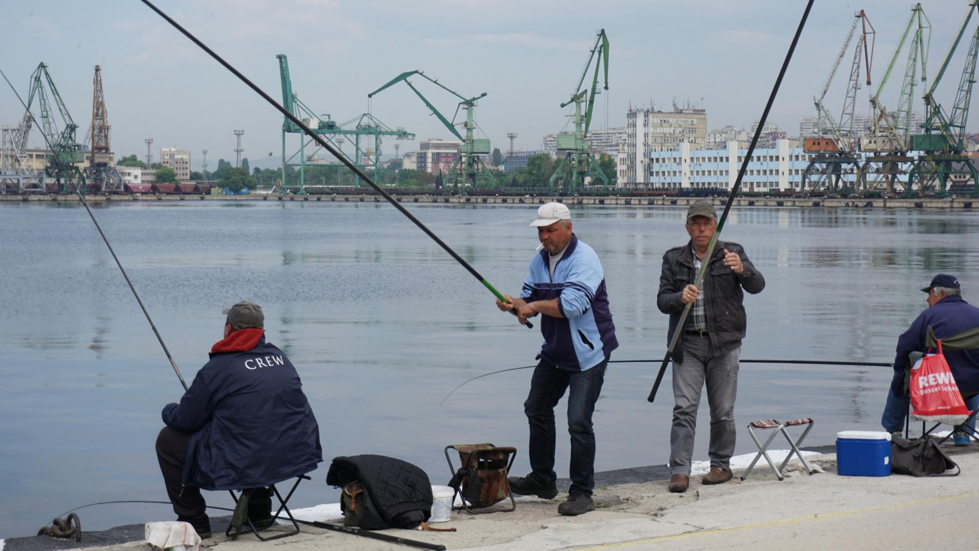 Шефът на ИАРА: Изпитът за риболовците ще отпадне