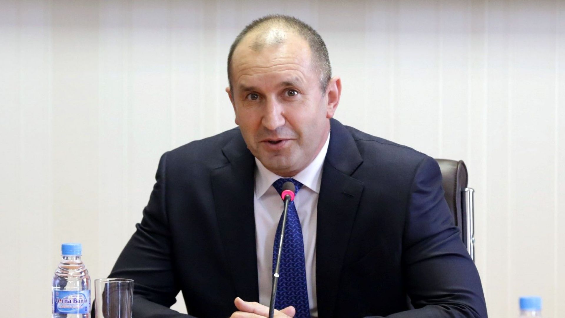 Румен Радев пред "Комерсант": България има нужда от преки доставки на руски газ - да го наречем "Български поток"