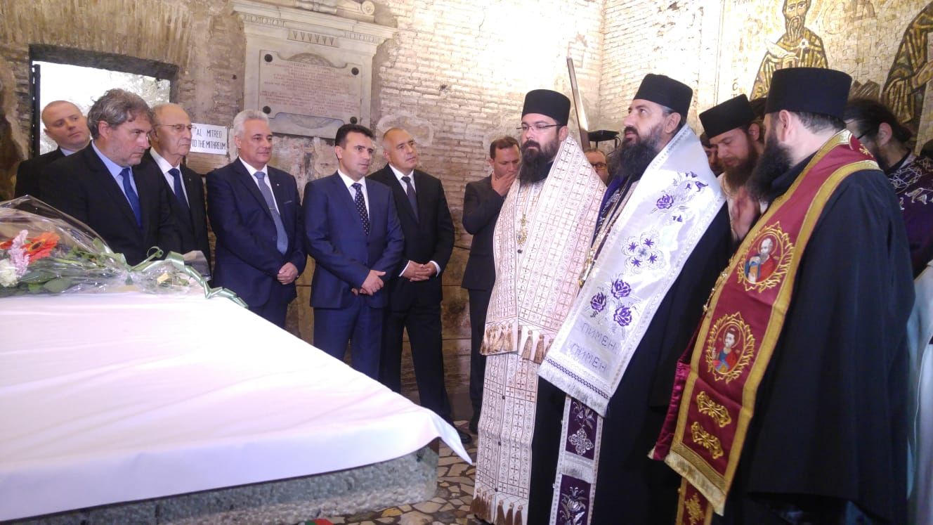 За първи път представители на България и Македония почитат съвместно паметта и делото на светите братя Кирил и Методий