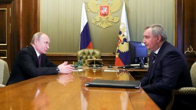 Путин смени шефа на "Роскосмос" с бившия вицепремиер Рогозин