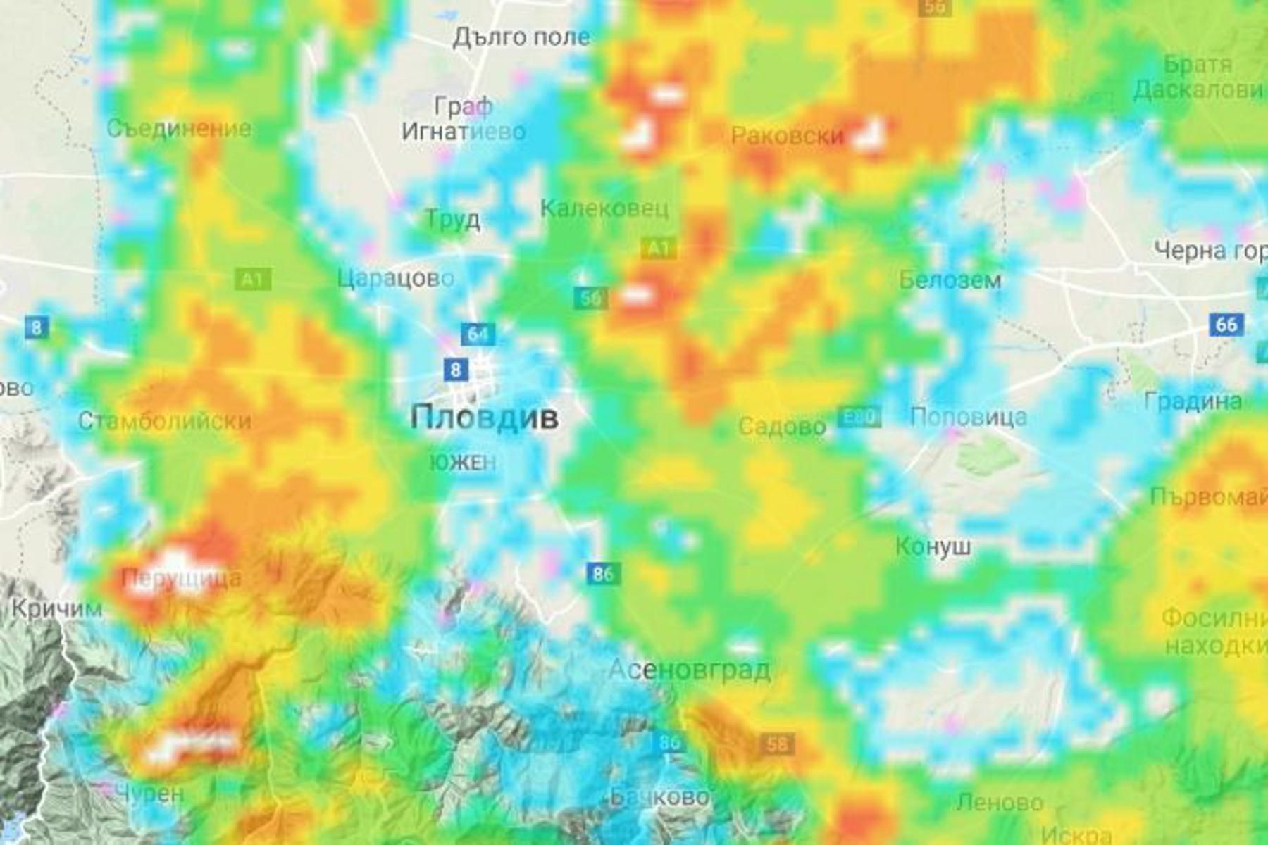 Градоносни облаци обгръщат Пловдив, показва радарното изображение