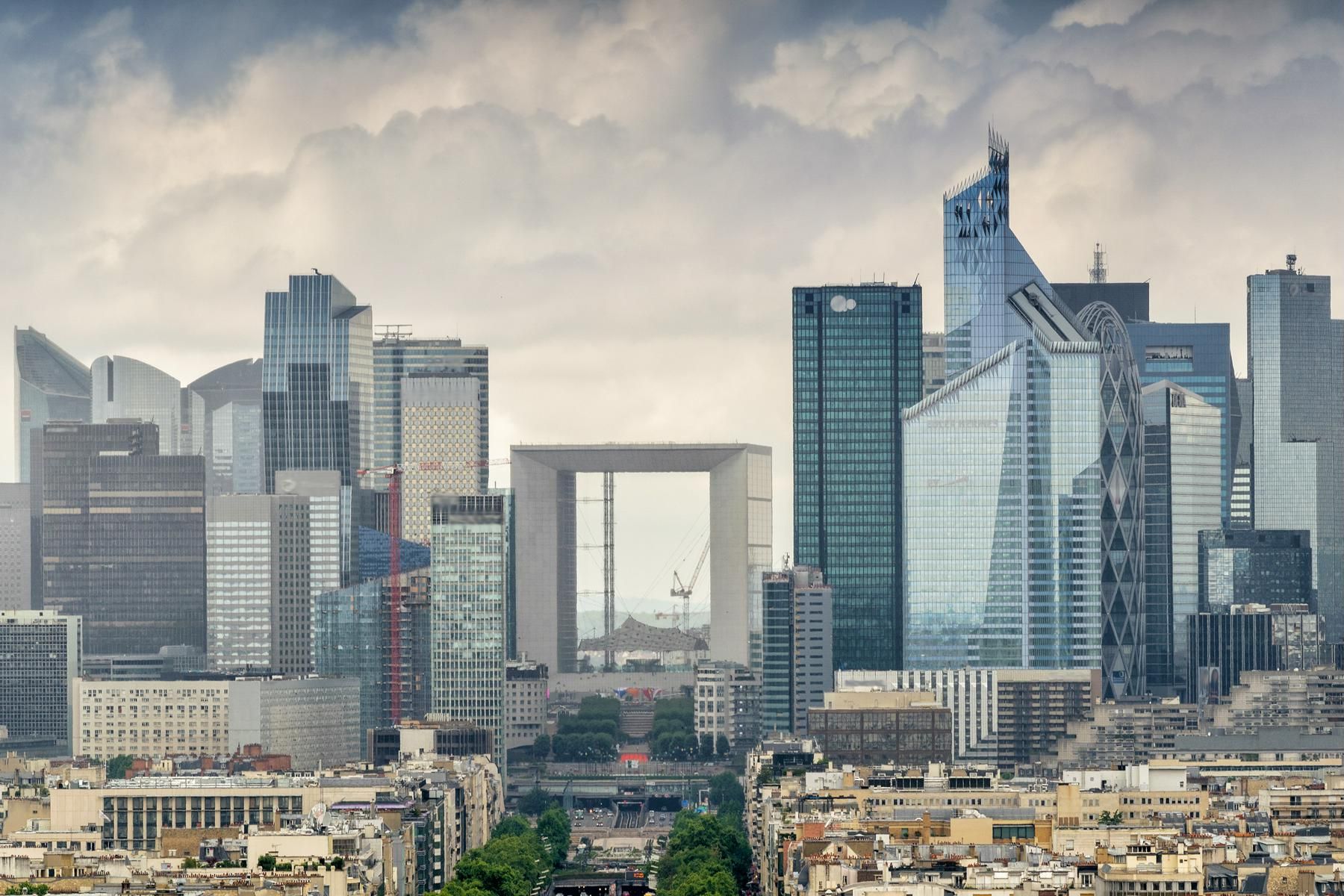 Париж измества Лондон като финансов център