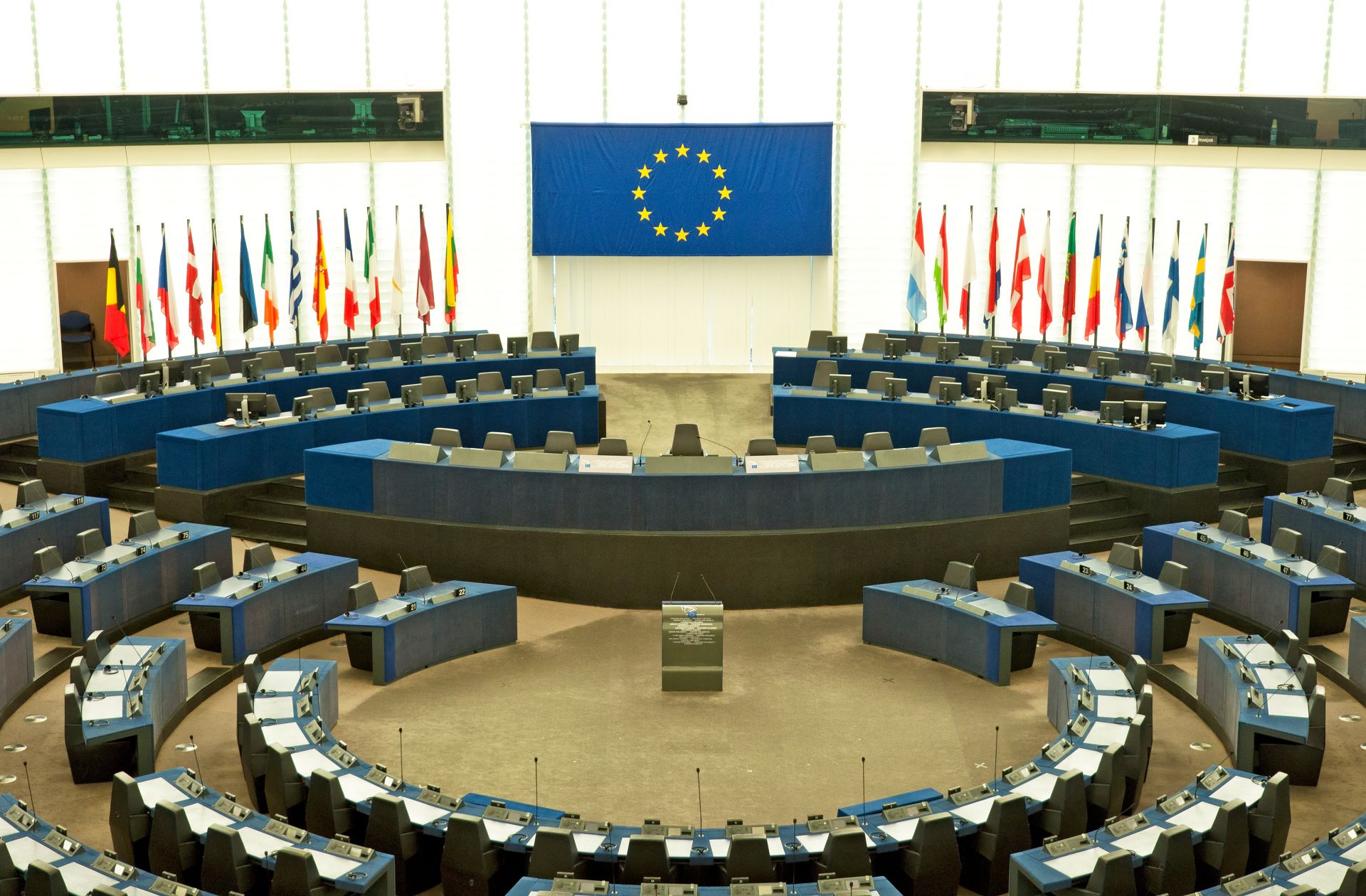 Приемете България и Румъния в Шенген, настояват евродепутатите