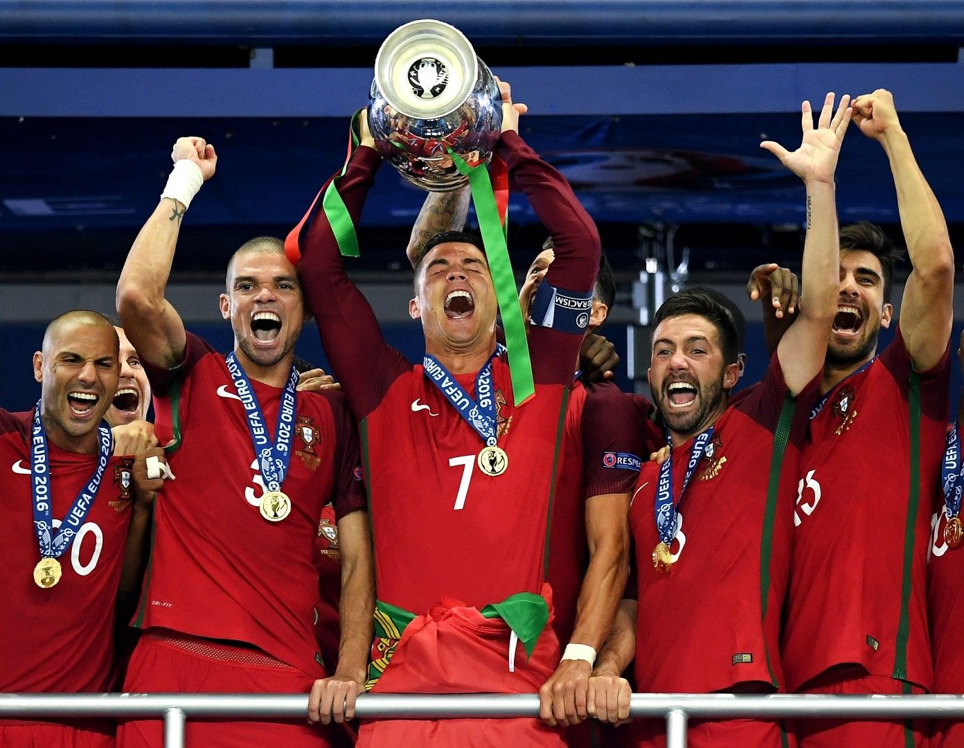 Португалия спечели първата си голяма титла във Франция