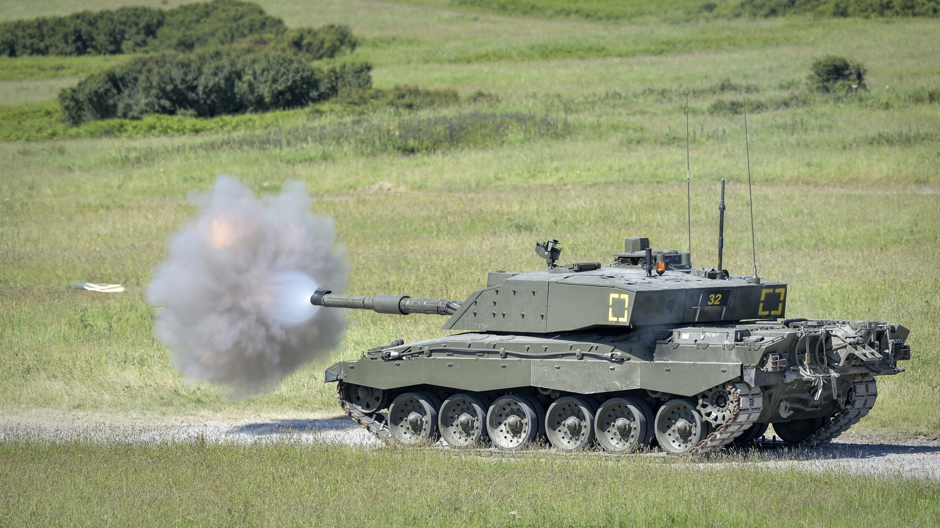 Challenger 2