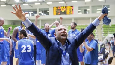 Федерацията по баскетбол осъди действията на Тити Папазов