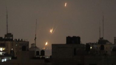 Израел отговори с поразени 40 палестински мишени в Газа