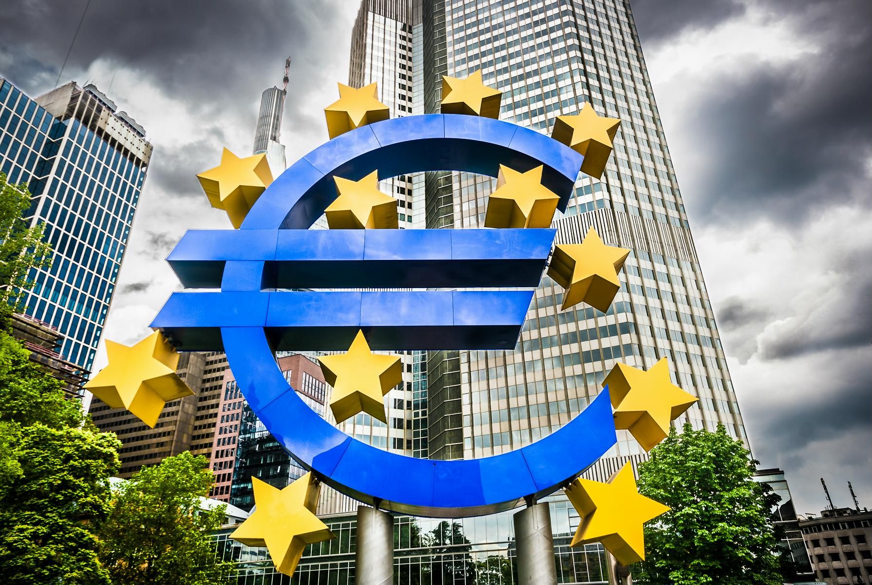 ЕЦБ стана на 20 години