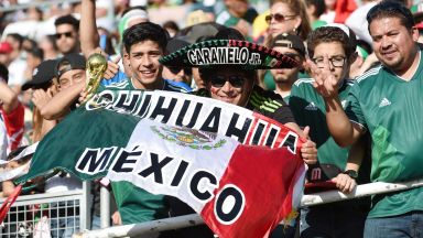 Призоваха мексиканците: Скандирайте "Путин" вместо "путо"