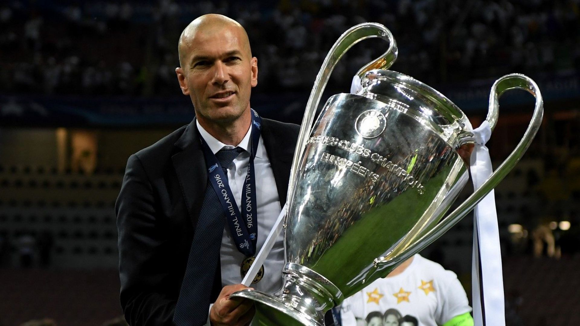 Официално: Зидан се завърна начело на Реал за 3 години